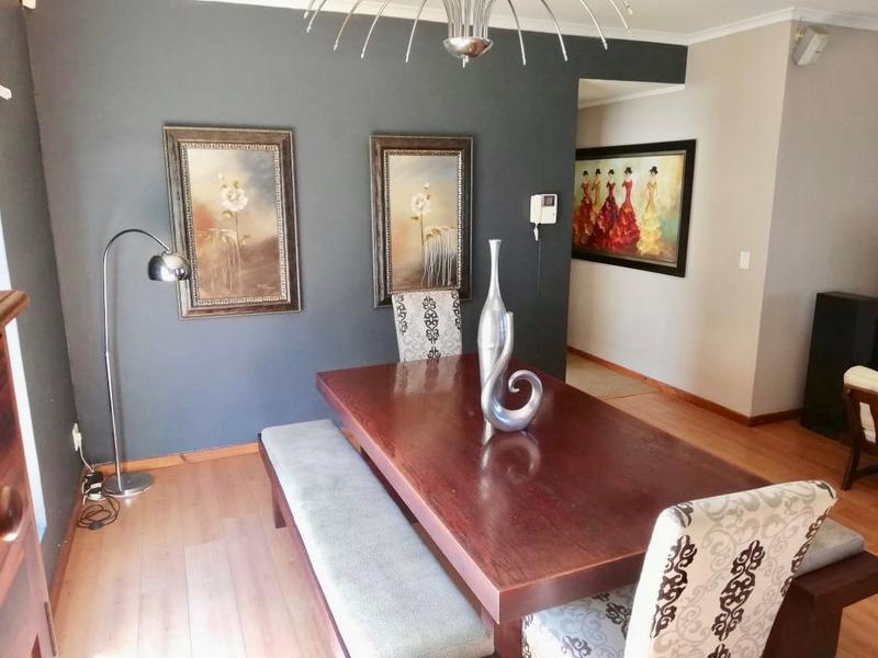 3 Bedroom Property for Sale in Vredekloof Heights Western Cape